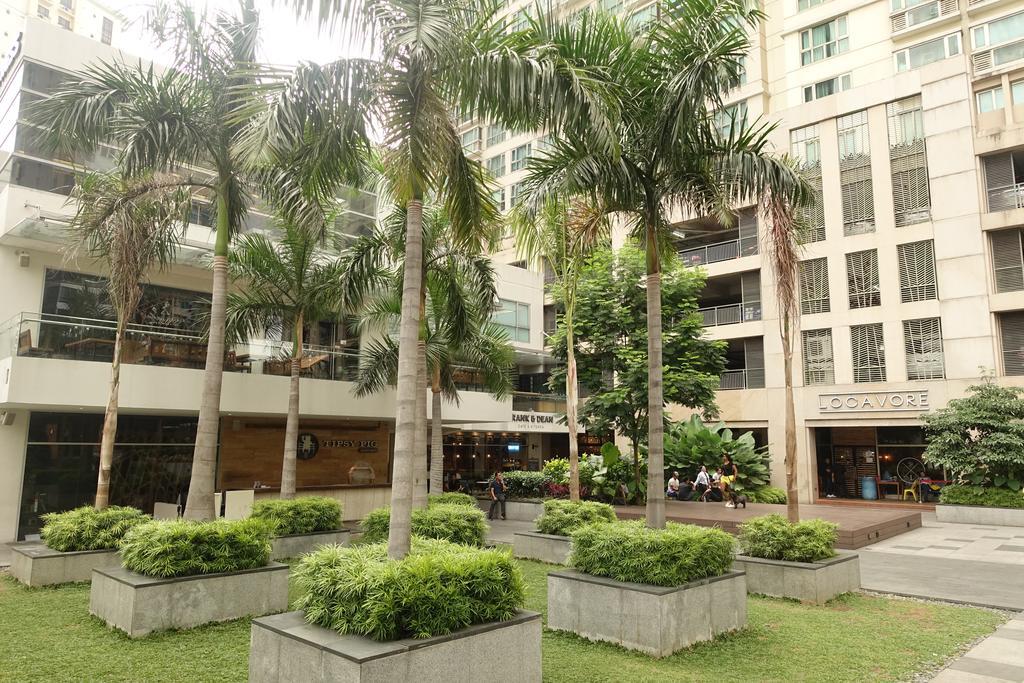 Luxury Condo At Forbeswood Parklane The Fort Bgc Макати Экстерьер фото