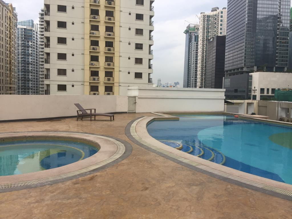 Luxury Condo At Forbeswood Parklane The Fort Bgc Макати Экстерьер фото